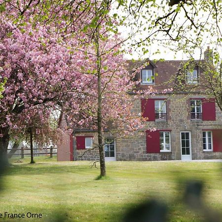 Maison Normande Renovee Avec Grand Jardin, Ideale Pour Famille, Proche Lac Et Randonnees - Fr-1-497-143 Villa Menil-Gondouin Exterior foto